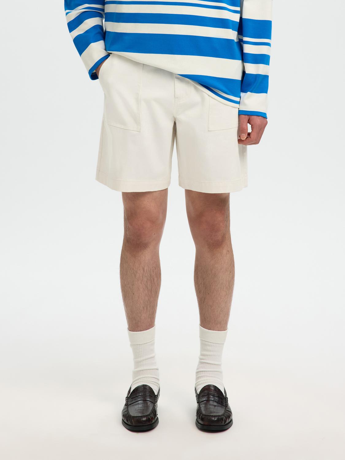 model_shot-front